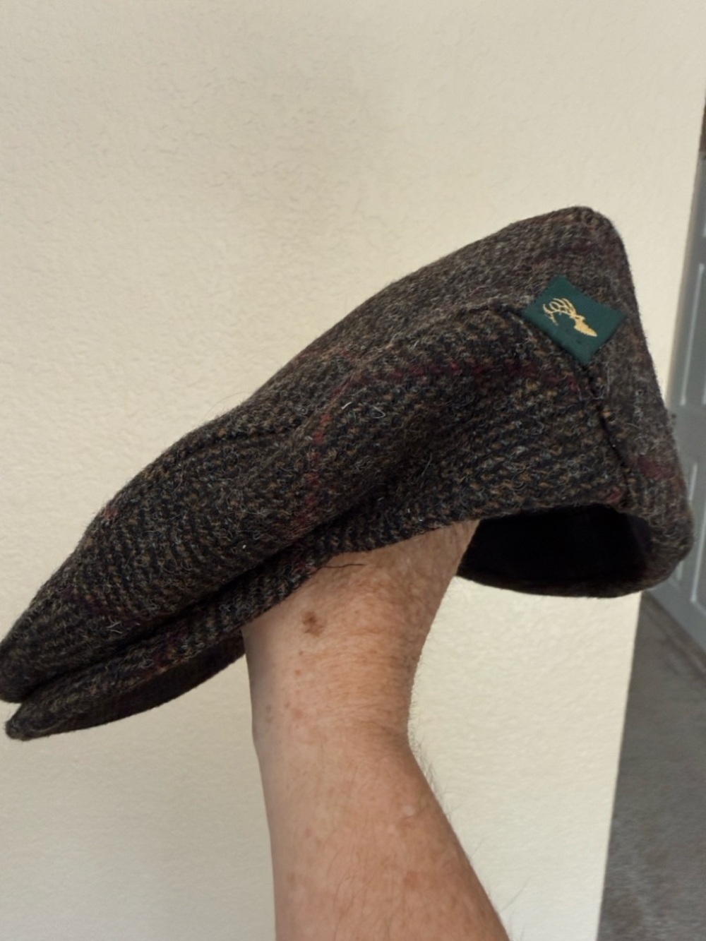 Classic Brown Tweed Flat Cap - Brand: Unknown